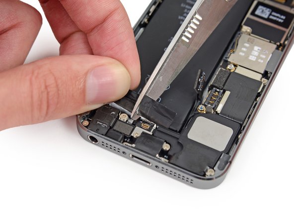 iPhone 5s Battery Replacement: step 21, image 3 of 3