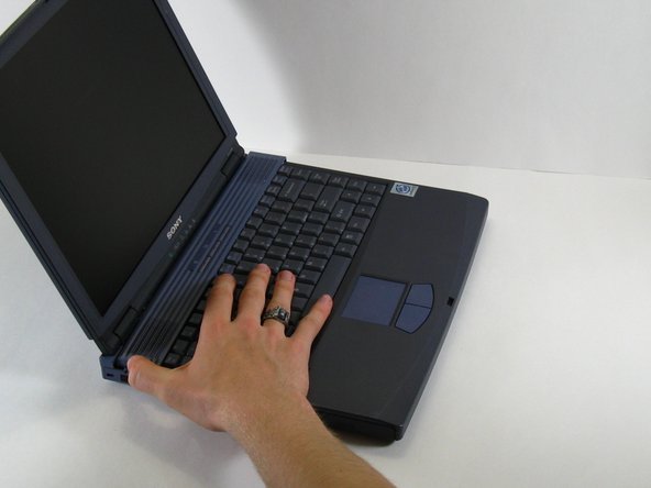 Sony Vaio PCG-F360 Hard Drive Replacement: step 5, image 2 of 3