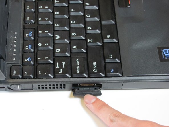 Disassembling IBM ThinkPad 560z Upper Case: step 3, image 2 of 2