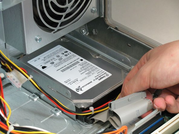 Power Mac G4 Quicksilver Hard Drive Replacement: step 5, image 1 of 1