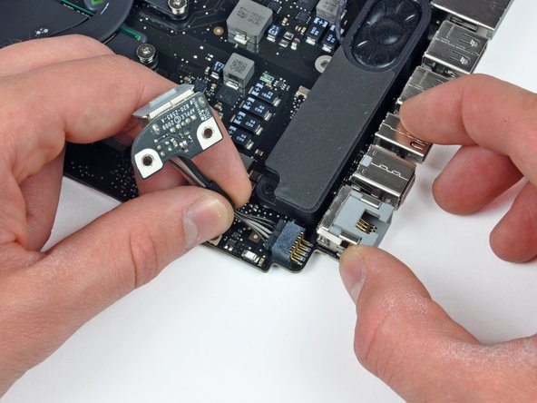 MacBook Pro 15" Unibody 2.53 GHz Mid 2009 DC-In Board Replacement: step 26, image 1 of 1