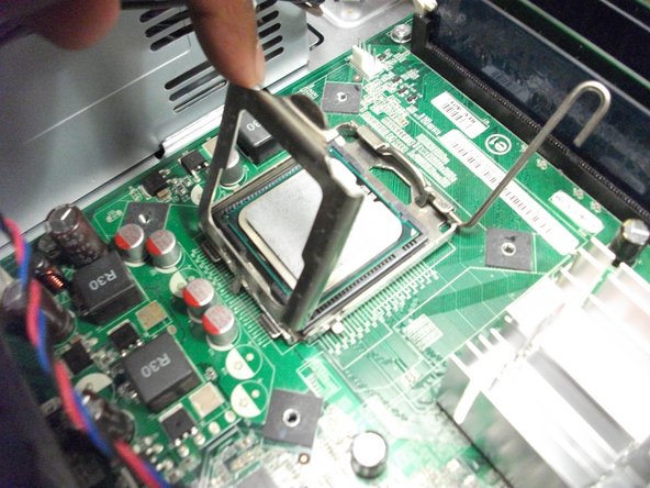 Removing Dell Inspiron 530 Processor: step 8, image 1 of 1