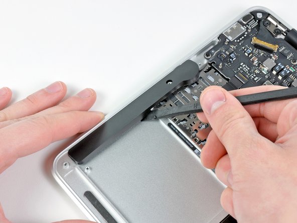 MacBook Air 11" Late 2010 Right Speaker Replacement: step 8, image 1 of 2