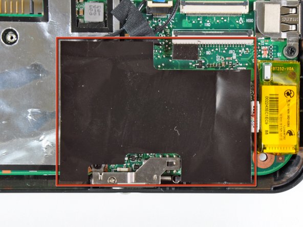 HP Mini 1000 Display Assembly Replacement: step 24, image 1 of 2