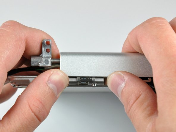 PowerBook G4 Aluminum 15" 1.5-1.67 GHz Right Clutch Hinge Replacement: step 51, image 1 of 2