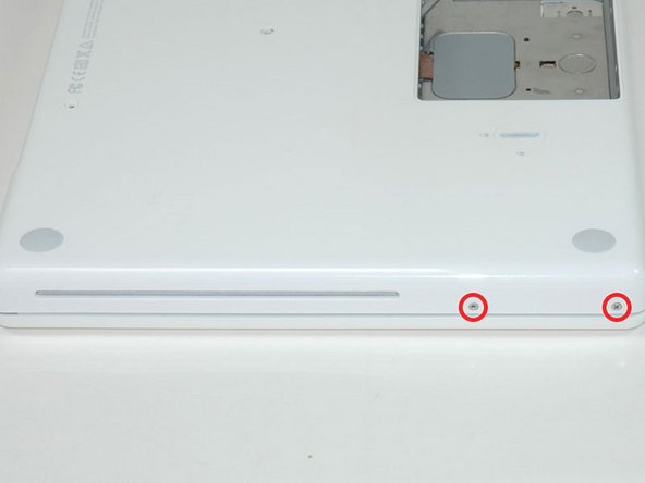 MacBook Core Duo Rear Display Bezel Replacement: step 10, image 1 of 1