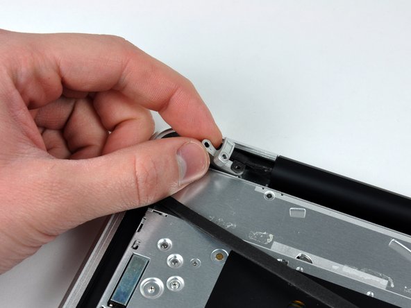 MacBook Pro 15" Unibody Mid 2009 LCD Replacement: step 12, image 2 of 2