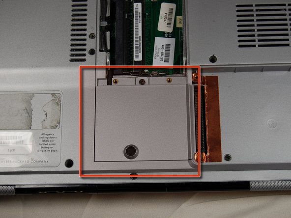 HP Pavilion dv1000 Back Cover Replacement: step 14, image 1 of 3