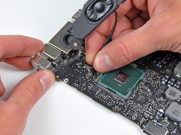 MacBook Pro 15" Unibody Mid 2010 Microphone Replacement: step 29, image 1 of 1