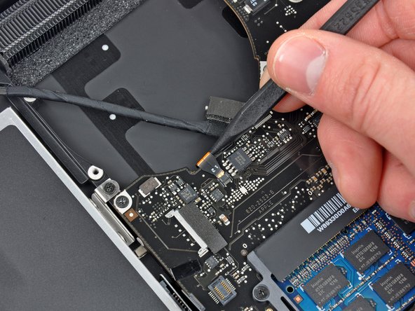 MacBook Pro 15" Unibody Mid 2009 Logic Board Replacement: step 23, image 2 of 2