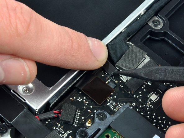 MacBook Pro 15" Unibody 2.53 GHz Mid 2009 Left Speaker Replacement: step 11, image 1 of 1