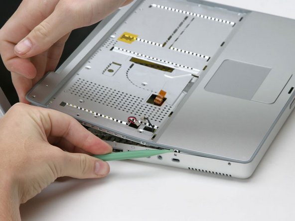 PowerBook G4 Aluminum 12" 867 MHz Sleep Light Replacement: step 16, image 1 of 1