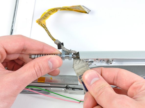 PowerBook G4 Aluminum 17" 1.67 GHz (High-Res) Inverter Cable Replacement: step 55, image 1 of 1