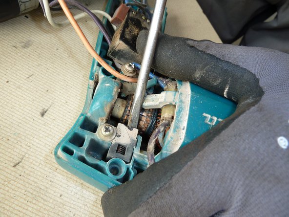 Power Drill: step 5, image 1 of 2