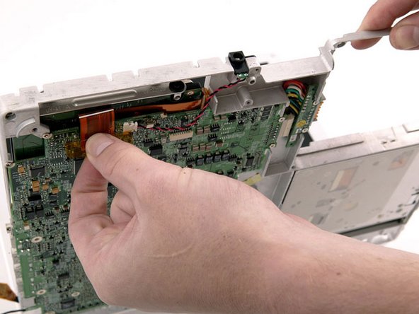 iBook G4 14" 933 MHz-1.33 GHz Logic Board Replacement: step 51, image 1 of 1