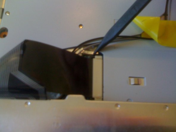 Sony Vaio PCG-7A2L Keyboard Replacement: step 18, image 2 of 3