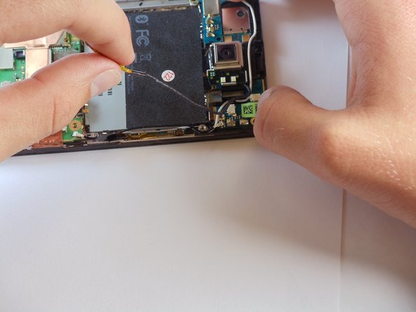 HTC HD2 Screen Replacement: step 8, image 3 of 3