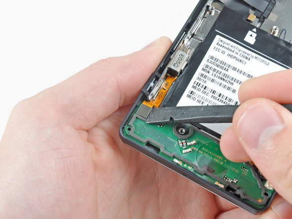 Motorola Droid 2 LCD Replacement: step 19, image 1 of 1