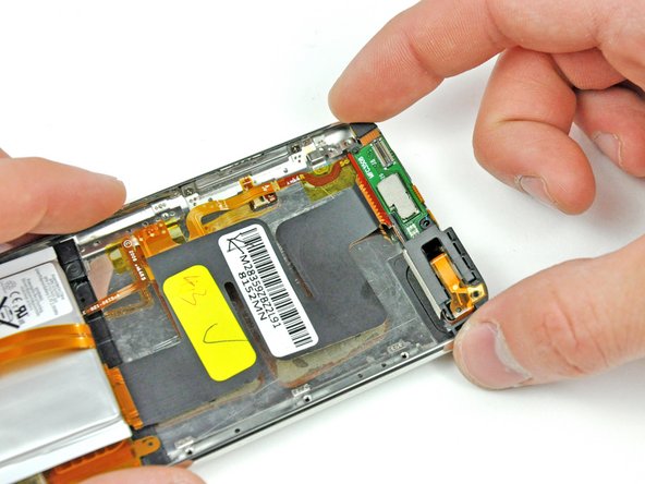 iPod Touch 2nd Generation Rear Panel Replacement: step 28, image 2 of 2