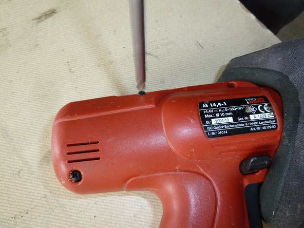 Power Screwdriver (with exchangeable battery pack), Power Screwdriver (with exchangeable battery pack): step 1, image 3 of 3