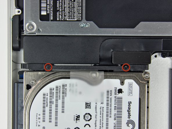 MacBook Pro 15" Unibody 2.53 GHz Mid 2009 Hard Drive Replacement: step 8, image 1 of 2