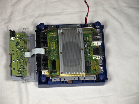 Nintendo GameCube Motherboard Replacement: step 9, image 2 of 3