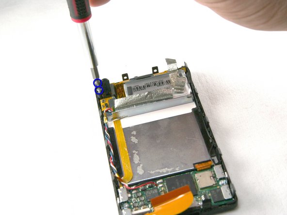 Microsoft Zune 80 Screen Replacement: step 7, image 1 of 1