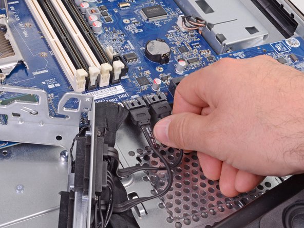 HP Z1 Teardown: step 20, image 1 of 2