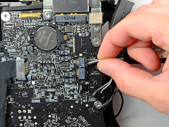 iMac Intel 21.5" EMC 2428 CPU Heat Sink Replacement: step 24, image 3 of 3