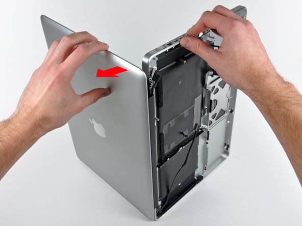 MacBook Pro 15" Unibody Mid 2009 Upper Case Replacement: step 47, image 2 of 3