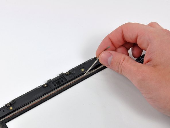 iPad Wi-Fi LCD Replacement: step 17, image 1 of 1