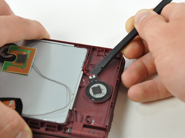 Nintendo DSi XL Speakers Replacement: step 12, image 1 of 1