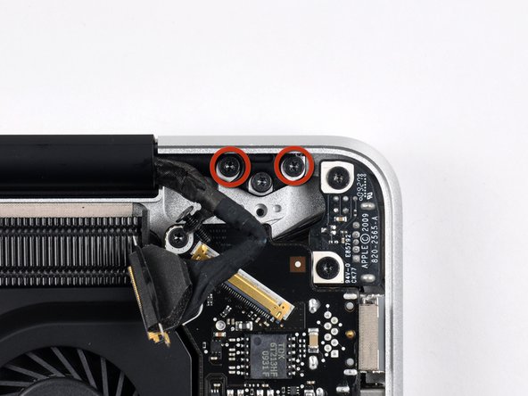 MacBook Pro 15" Unibody Mid 2009 LCD Replacement: step 16, image 2 of 2