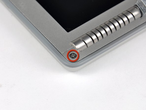 PowerBook G4 Aluminum 17" 1-1.67 GHz Clutch Hinges Replacement: step 19, image 1 of 2