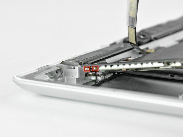 iPad 2 CDMA Speaker Assembly Replacement: step 42, image 1 of 3