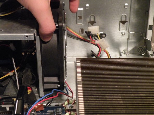 Power Mac G4 MDD System Fans Replacement: step 18, image 2 of 3