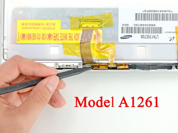 MacBook Pro 17" Models A1151 A1212 A1229 and A1261 Antenna Cover Replacement: step 22, image 2 of 3