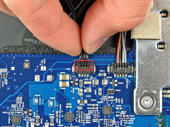 iMac Intel 20" EMC 2105 and 2118 Inverter Replacement: step 17, image 1 of 1