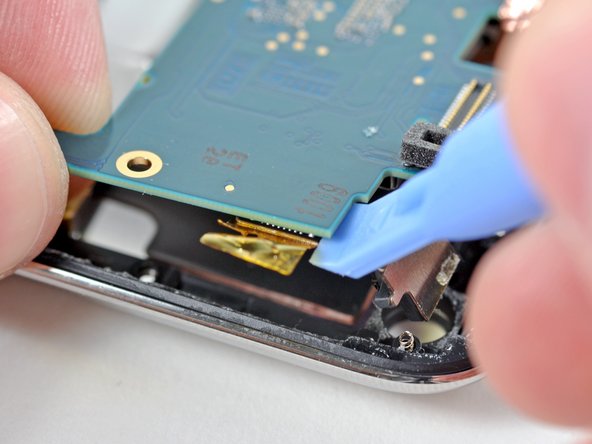 iPod Touch 4th Generation Rear-Facing Camera Replacement: step 13, image 1 of 2