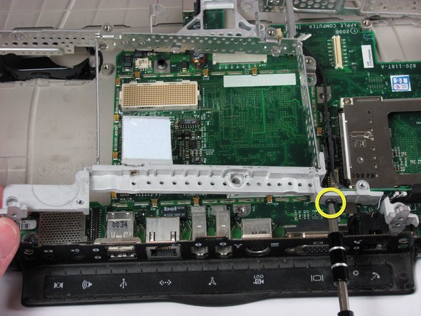 Apple PowerBook G3 400 Sound Card Replacement: step 40, image 1 of 1