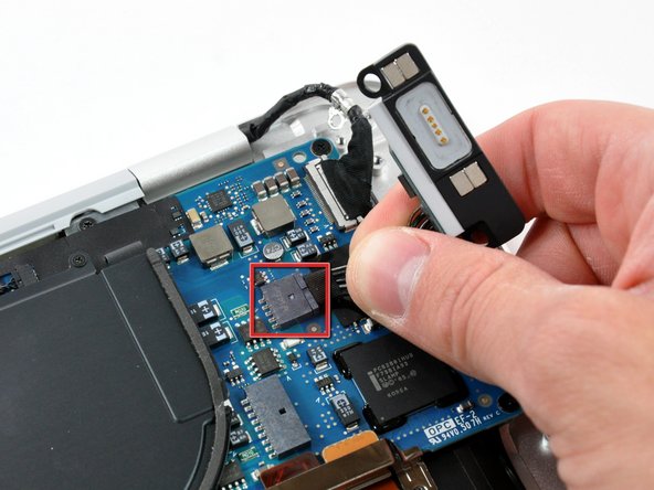 MacBook Air Models A1237 and A1304 DC-In Board Replacement: step 7, image 2 of 2