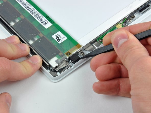 iBook G3 12" Front Display Bezel Replacement: step 61, image 1 of 2