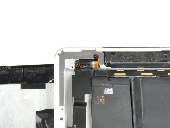 iPad 2 CDMA Headphone Jack Replacement: step 30, image 1 of 1