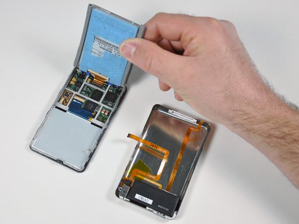 iPod 5th Generation (Video) Hard Drive Cable Replacement: step 10, image 1 of 1