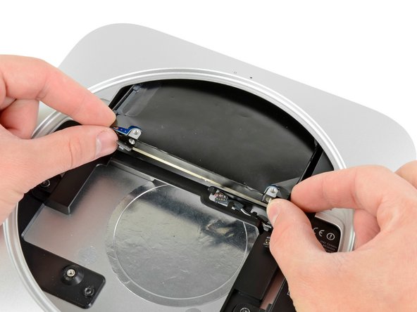 Mac Mini Mid 2011 Outer Case Replacement: step 18, image 1 of 2