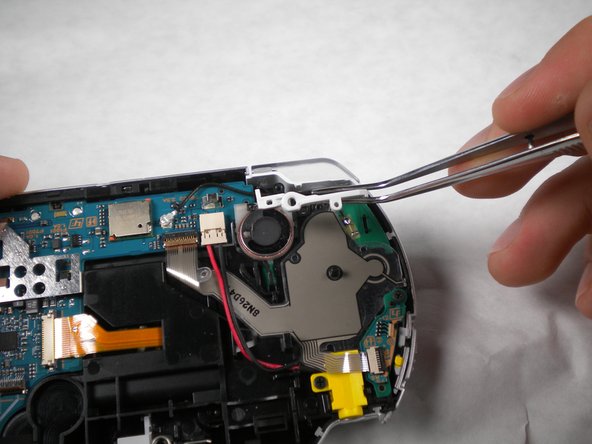 PSP 300x Trigger Buttons Replacement: step 15, image 1 of 1