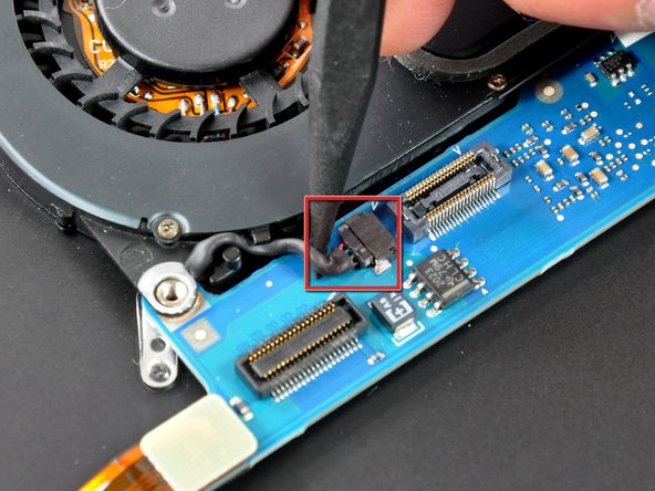 MacBook Air Models A1237 and A1304 Logic Board Replacement: step 12, image 1 of 1