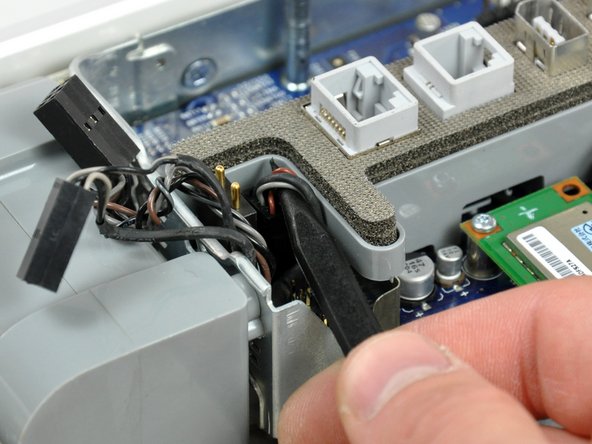 iMac G5 17" Model A1058 Logic Board Replacement: step 25, image 1 of 1