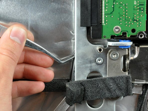 iMac G5 17" Model A1144 AC Power Inlet Replacement: step 41, image 1 of 2