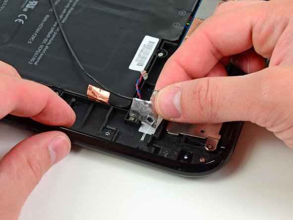 HP TouchPad Lower Antenna Replacement: step 20, image 2 of 2